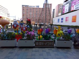 イオンモール八千代緑が丘の入り口（東京ドイツ村）