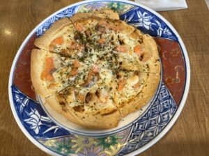 サーモンクリームチーズのトルティーヤピザ