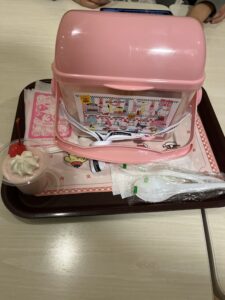 マイメロディ＆クロミの照り焼きバーガーバスケット