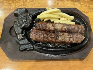 ブロンコおじさんのこだわりハンバーグ