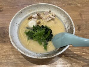たくみ家　•	お子様 醤油ラーメン：無料